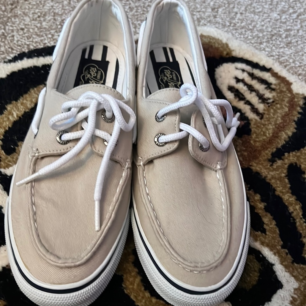 Sperry Topsides like NEW!!!